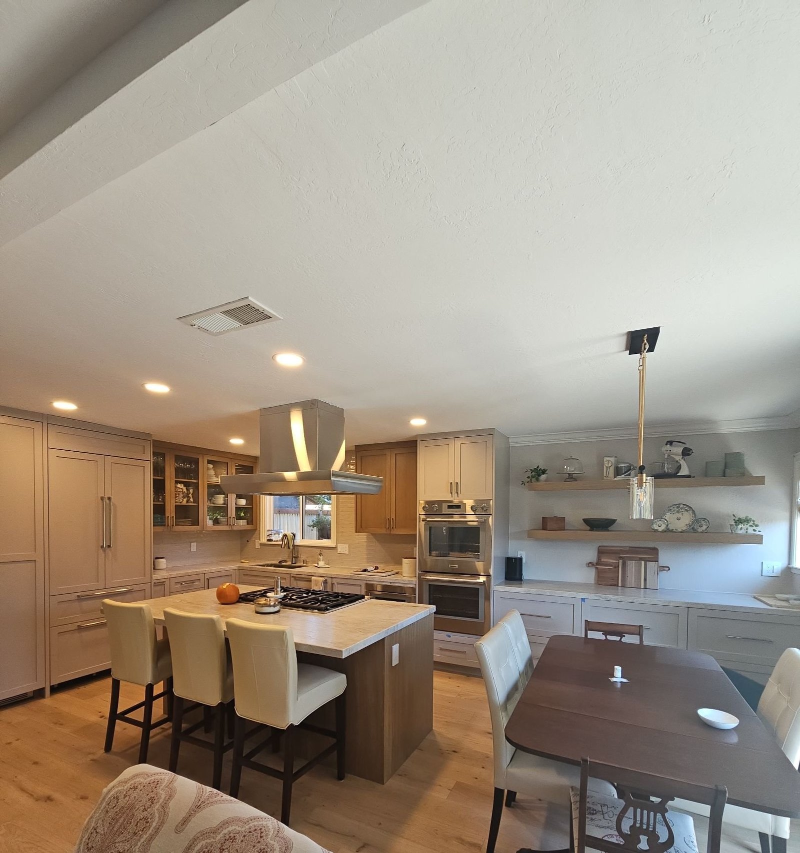Oak island kitchen